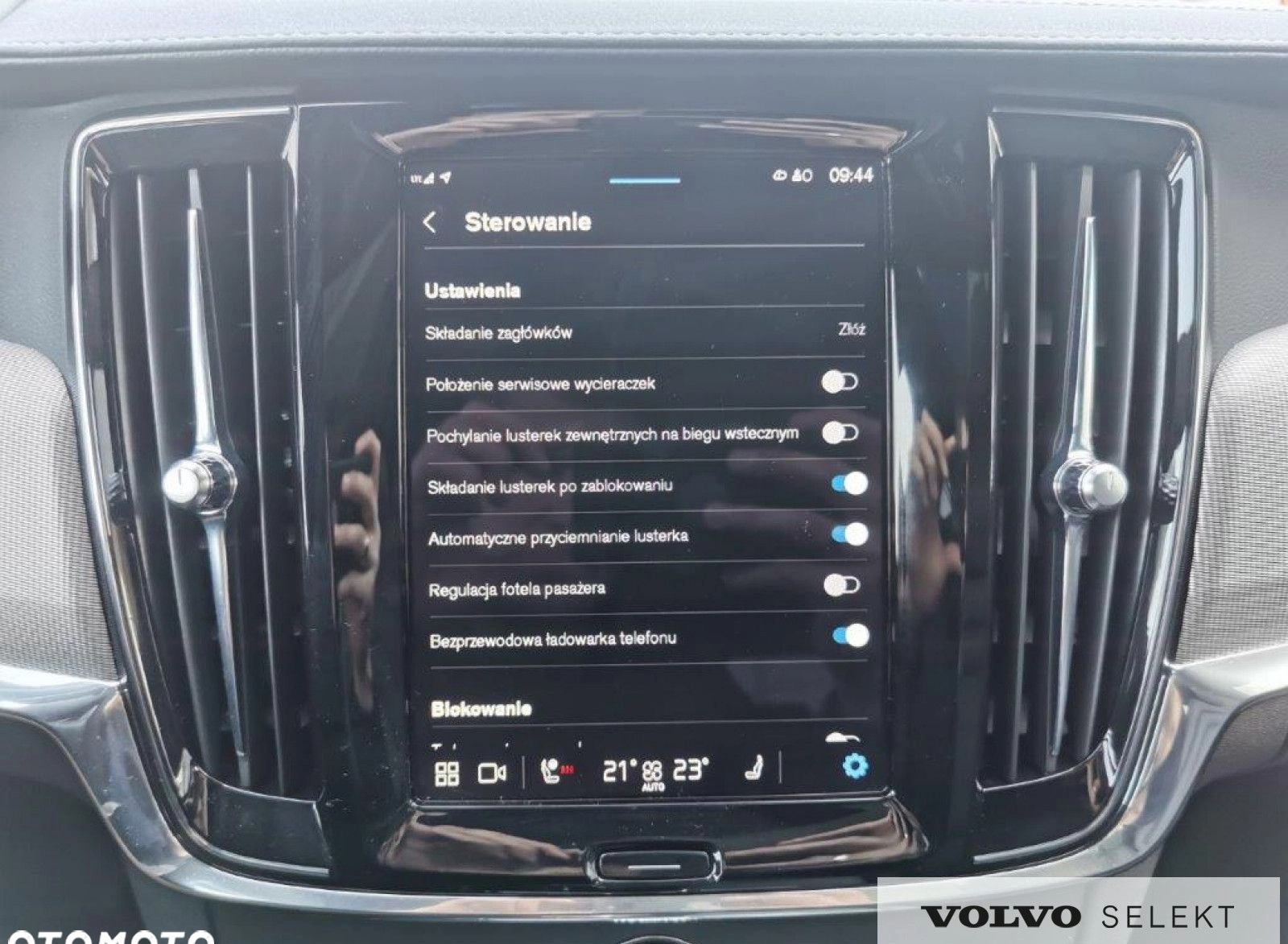 Volvo V90 Cross Country cena 299900 przebieg: 15969, rok produkcji 2023 z Warszawa małe 781